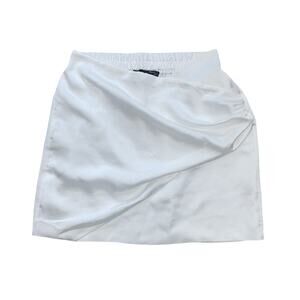 PrettyLittleThing White Wrap Front Tie Mini Skirt Size 8